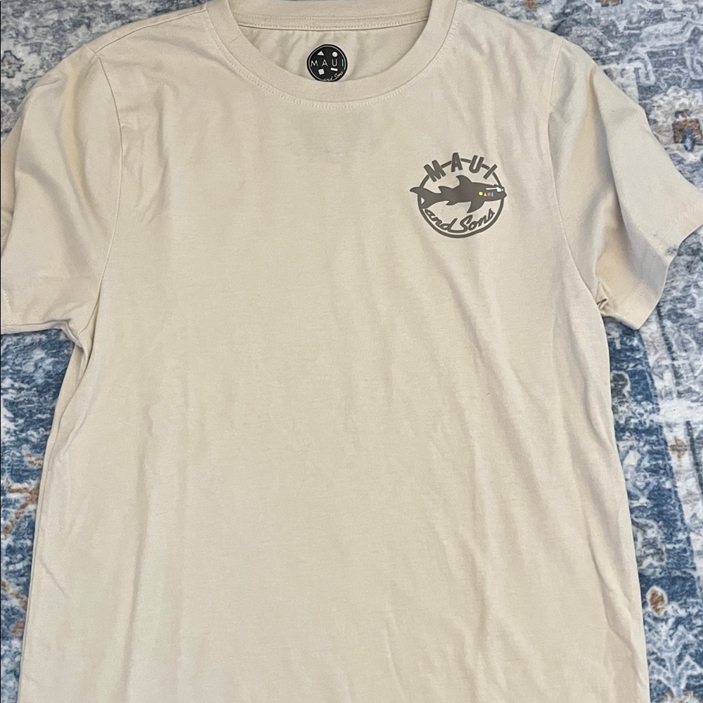 NWOT Maui and Sons Cream Graphic Tee